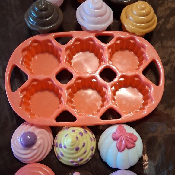 32 Piece Plastic Pretend Play Cupckes, Cookies and Ice Cream Treats - Picture 2 of 6